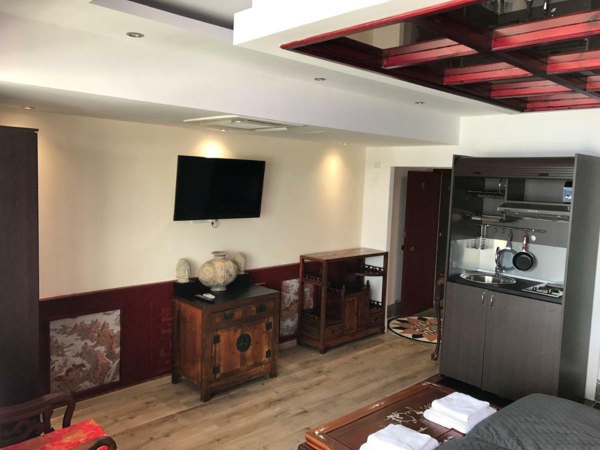 Buddha Suites Paphos Bagian luar foto